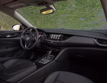 Interior 2018–20 Buick Regal Sportback [North America] '2017–20