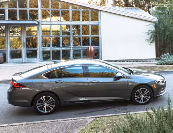 2018–20 Buick Regal Sportback [North America] '2017–20