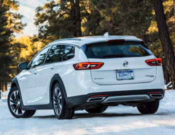 2018–20 Buick Regal TourX [North America] '2017–20