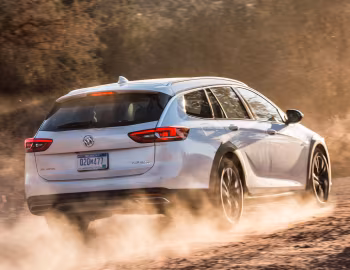 2018–20 Buick Regal TourX [North America] '2017–20