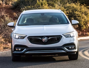 2018–20 Buick Regal TourX [North America] '2017–20
