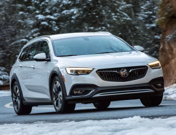 2018–20 Buick Regal TourX [North America] '2017–20