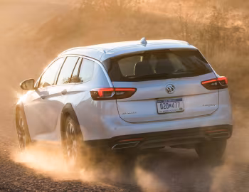 2018–20 Buick Regal TourX [North America] '2017–20