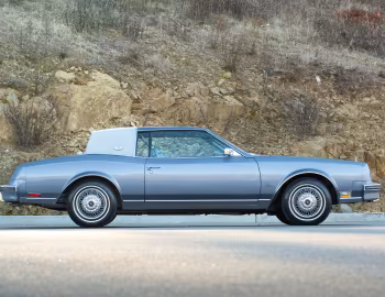 1982 Buick Riviera (4E Z57)