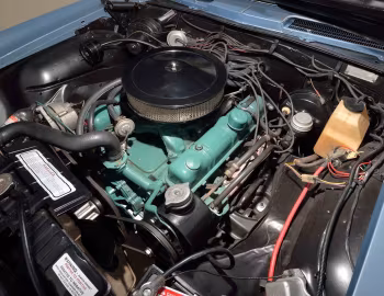 Bajo el capó 1965 Buick Riviera (49447)