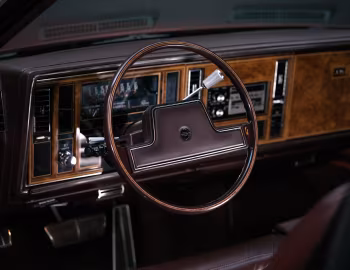 Panel frontal 1985 Buick Riviera (4E Z57)