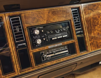 Interior 1985 Buick Riviera (4E Z57)