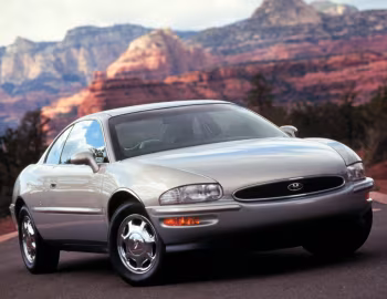 1999 Buick Riviera (D07 GD2)