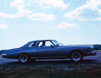 1975 Buick Riviera Landau (4EZ87)