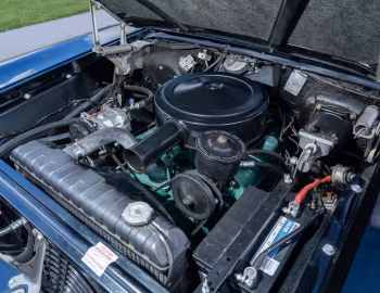 Bajo el capó 1957 Buick Roadmaster Convertible (76C-4767X)