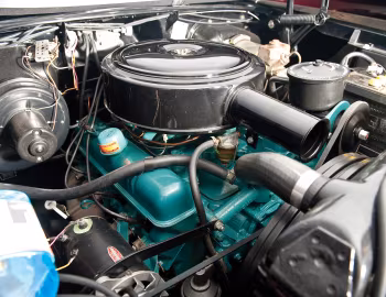 Bajo el capó 1957 Buick Roadmaster Convertible (76C-4767X)