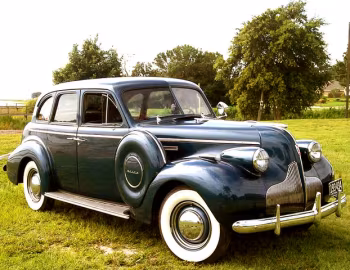 1939 Buick Roadmaster Formal Sedan (81F)