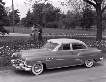 1952 Buick Roadmaster Riviera Sedan (72R-4719X)
