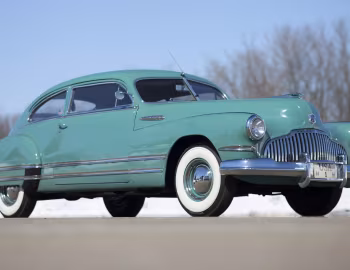 1942 Buick Roadmaster Sedanet (76S)