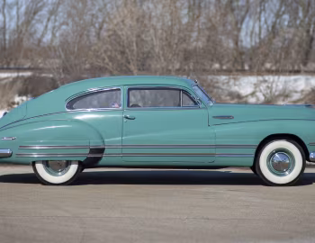 1942 Buick Roadmaster Sedanet (76S)