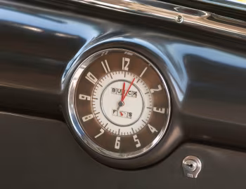 Interior 1946 Buick Roadmaster Sedanet (76S-4707)
