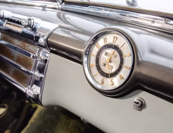 Interior 1948 Buick Roadmaster Sedanet (76S-4707)