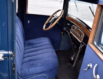 Interior 1929 Buick Series 121 Sedan (29-47)
