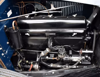 Bajo el capó 1929 Buick Series 121 Sedan (29-47)