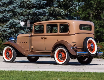 1932 Buick Series 50 Special Sedan (32-57S)