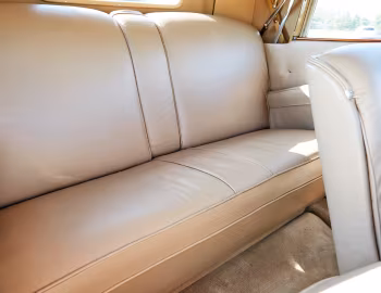 Interior 1932 Buick Series 90 Convertible Phaeton (32-98)