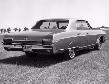 1967 Buick Skylark 4-door Hardtop (44439)