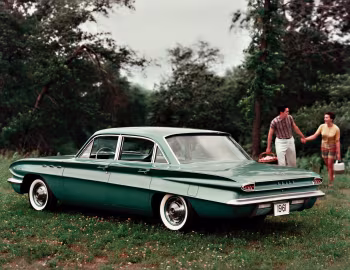 1961 Buick Special Deluxe Sedan (4119) '1960–61