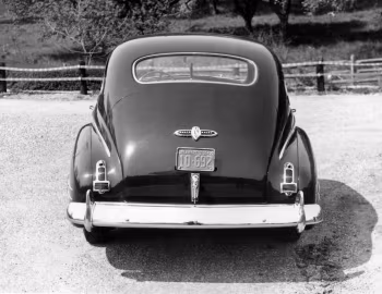 1941 Buick Special Touring Sedan (41)