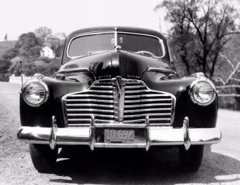 1941 Buick Special Touring Sedan (41)
