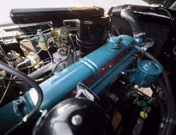 Bajo el capó 1949 Buick Super Convertible (56C-4567)