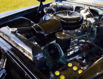 Bajo el capó 1955 Buick Super Convertible (56C-4567X)