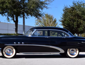 1952 Buick Super Riviera Sedan (52-4519)