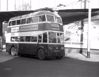 BUT 9611T Burlingham [UK-spec] (H28/24R) '1951