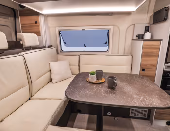 Interior Bürstner B66 644 C [UK-spec] '2026