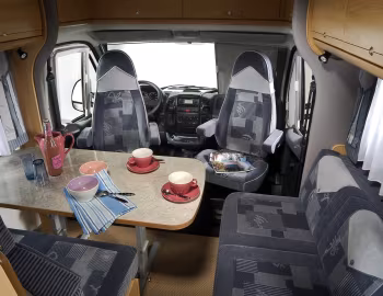 Interior Bürstner Solano t 615 '2005–06