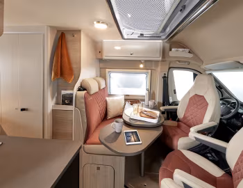 Interior Bürstner Campeo C 600 '01.2020–22
