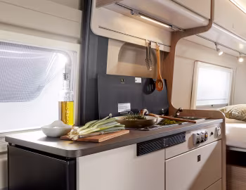 Interior Bürstner Campeo C 600 '01.2020–22