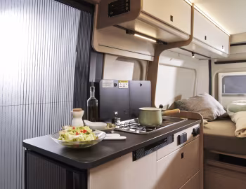 Intérieur 2025 Bürstner Campeo C 600 "SkyLine" '2024–25