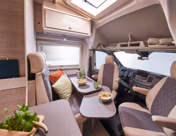 Intérieur 2023 Bürstner Lineo C 590 '11.2022–23