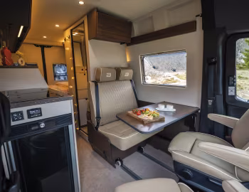 Intérieur Bürstner Habiton HMX 6.0 with pop-up roof '2026