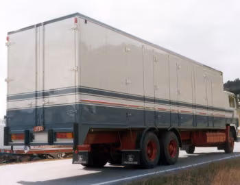 Volvo F1025-43 6×2 Bussbygg '1979