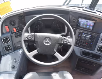 Panel frontal Mercedes-Benz O 500 RS Busscar Vissta Buss 365 [Brazil] (NB1) '07.2024