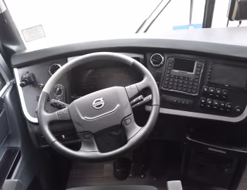 Panneau avant Volvo B450R 6×2 Busscar Vissta Buss DD [Argentina] '09–10.2024