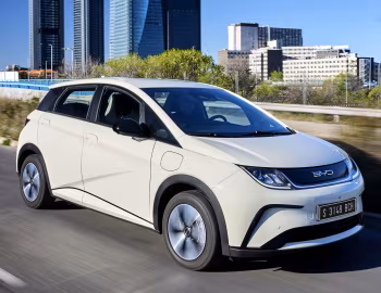 BYD Dolphin [EU-spec] '2023–pr.