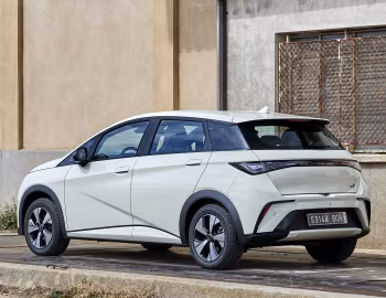 BYD Dolphin [EU-spec] '2023–pr.