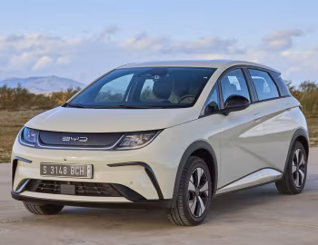 BYD Dolphin [EU-spec] '2023–pr.