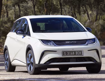 BYD Dolphin [EU-spec] '2023–pr.