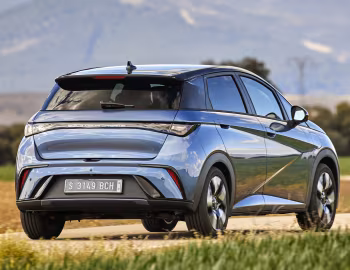 BYD Dolphin [EU-spec] '2023–pr.