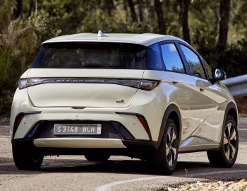 BYD Dolphin [EU-spec] '2023–pr.