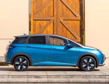BYD Dolphin [UK-spec] '2023–pr.